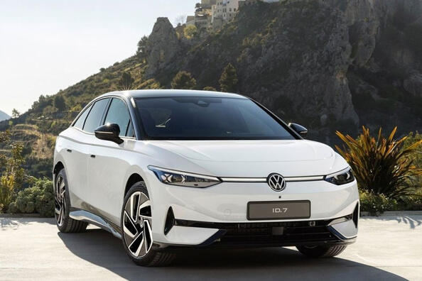 Volkswagen ID.7 -koeajo: uusi sähkösedan