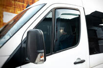 Mercedes Sprinter W906 2006–2018 Tuuliohjaimet, upotettavat (puoliläpinäkyvät, 2 kpl, Cagatay) kuva 4