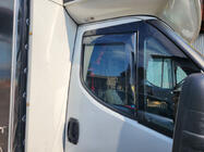 Iveco Daily 2014– Tuuliohjaimet, upotettavat (puoliläpinäkyvät, 2 kpl, Cagatay) kuva 3