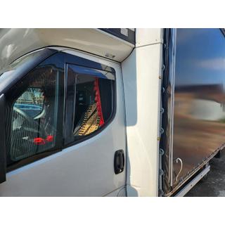 Tuuliohjaimet, upotettavat (puoliläpinäkyvät, 2 kpl, Cagatay) Iveco Daily 2014– kuva 2