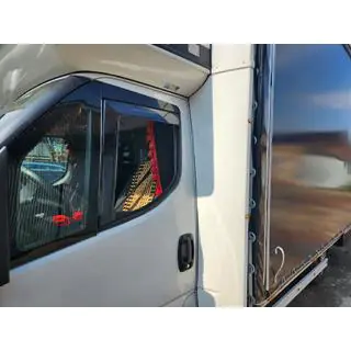 Tuuliohjaimet, upotettavat (puoliläpinäkyvät, 2 kpl, Cagatay) Iveco Daily 2014– kuva 2