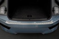 BMW iX (I20) 2022– Takapuskurin suojalista Carmos (ruostumaton teräs) kuva 2