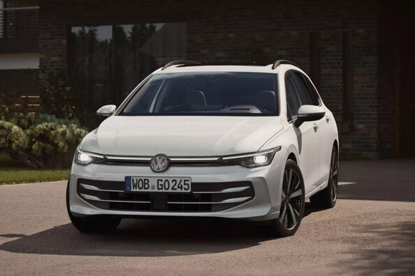 Koeajo: Volkswagen Golf Variant 2024 (8. sukupolvi)