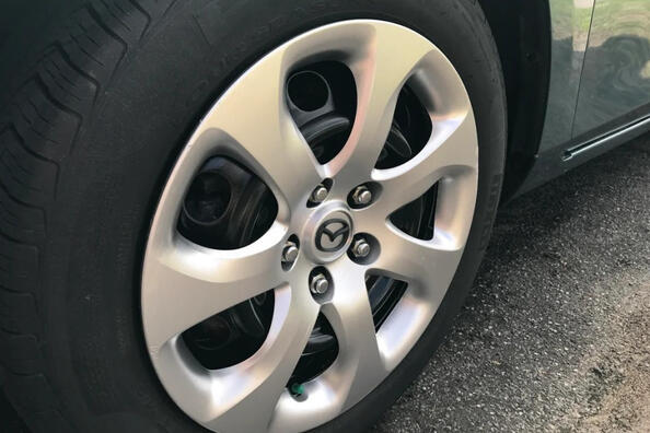 Miksi autoon tarvitaan pölykapselit?