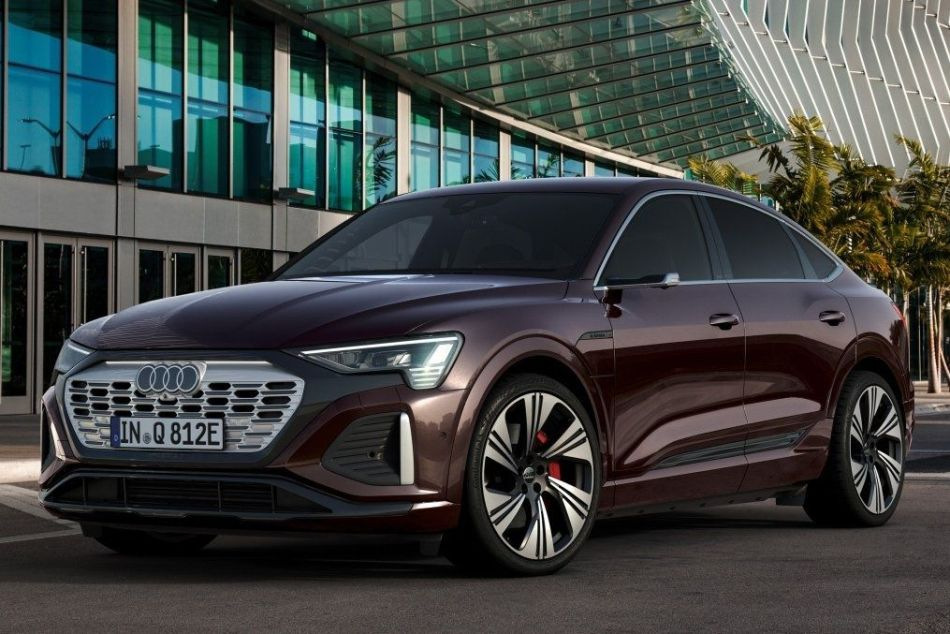 Koeajo: suorituskykyinen sähköinen crossover Audi Q8 Sportback e-tron