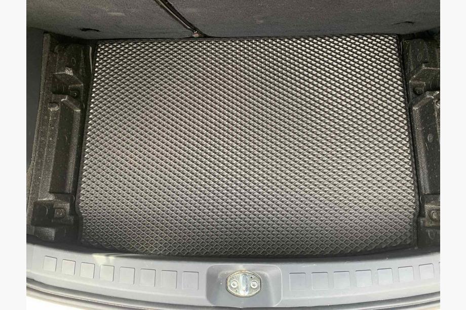Mitsubishi Colt 2004–2012 EVA-tavaratilan matto (harmaa) Image