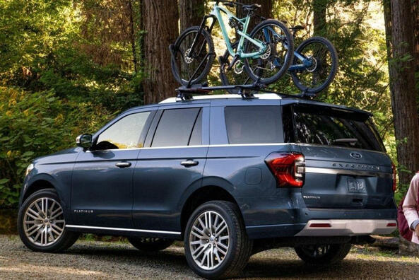Koeajo: faceliftattu Ford Expedition IV -sukupolvi