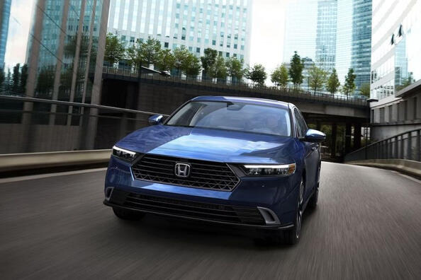 Koeajo: 11. sukupolven Honda Accord -sedan