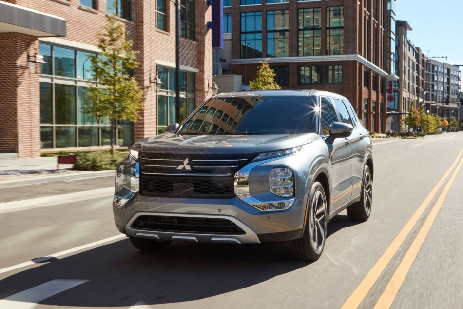 Koeajo: Mitsubishi Outlander IV -sukupolvi