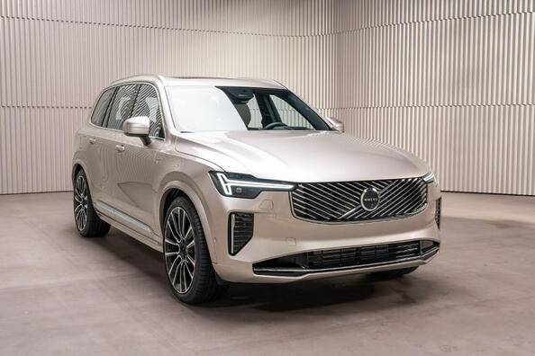 Koeajo: uudistettu Volvo XC90, 2. sukupolvi 2025