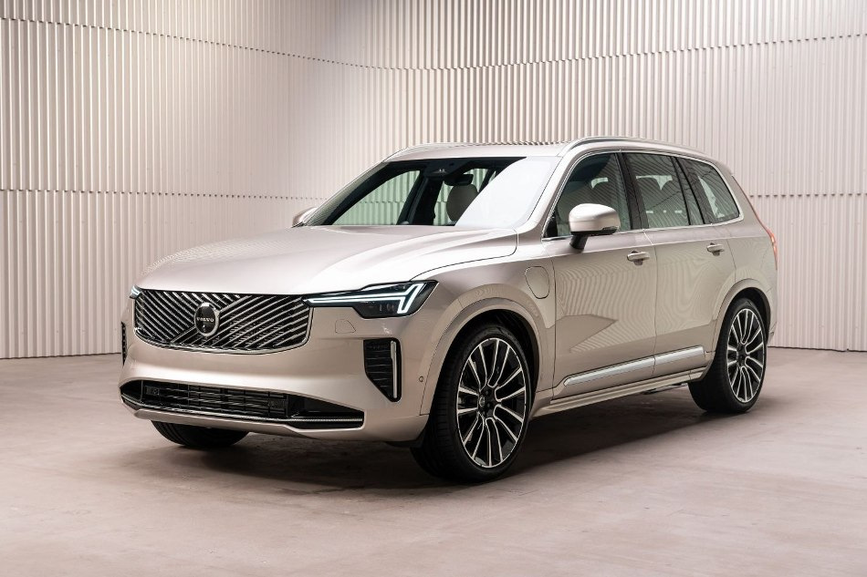 Koeajo: uudistettu Volvo XC90, 2. sukupolvi 2025