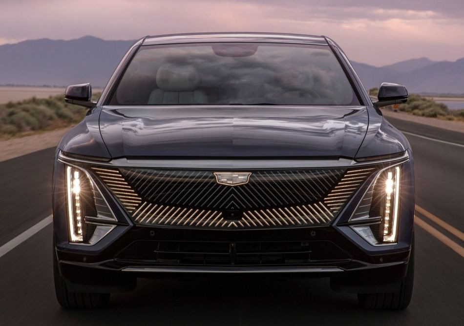 Koeajo: sähköinen luksuscrossover Cadillac Lyriq
