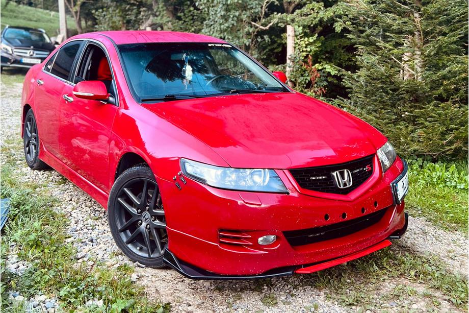 Honda Accord VII 2002–2007 Etupuskurin lip spoileri Niken Red (ABS) Image