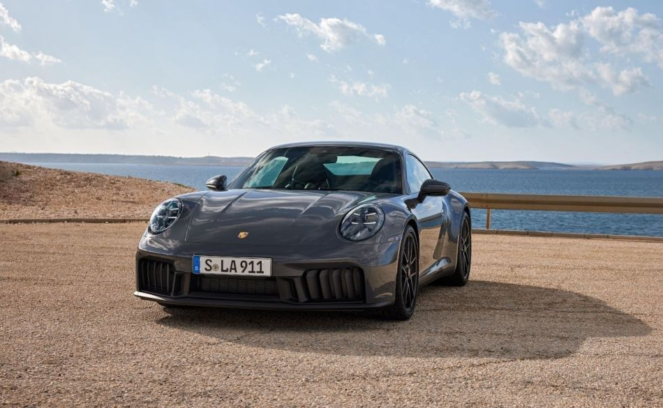 Porsche 911 Carrera -urheilupeen koeajo: 2024-facelift