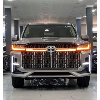 VIP-korisarjasetti Toyota Land Cruiser 300 2021– kuva 4