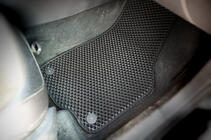 Volkswagen Passat B7 2012–2015 EVA-auton lattiamatot (USA, mustat) kuva 4
