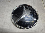 Mercedes C-class W205 2014–2021 Poisto-erä Etumerkki lasin alla, kromikehys a2058806406 (esittelykappale) kuva 2