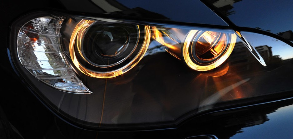 Bi-linssit autossa: mitä ne ovat ja mitä etuja niissä on?
