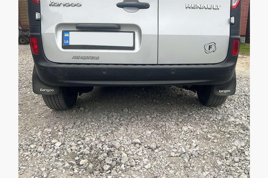 Renault Kangoo 2008–2020 Roiskeläpät EuroCap Etu Image