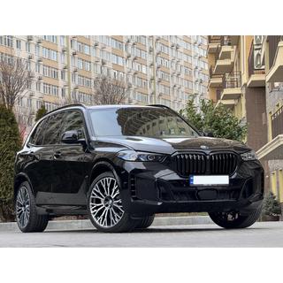 Facelift-sarja X5 M60i:lle kuva 4
