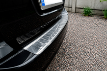Volkswagen Golf 6 2008–2014 Takapuskurin suojalista Carmos V2 (SW, ruostumaton teräs) kuva 1
