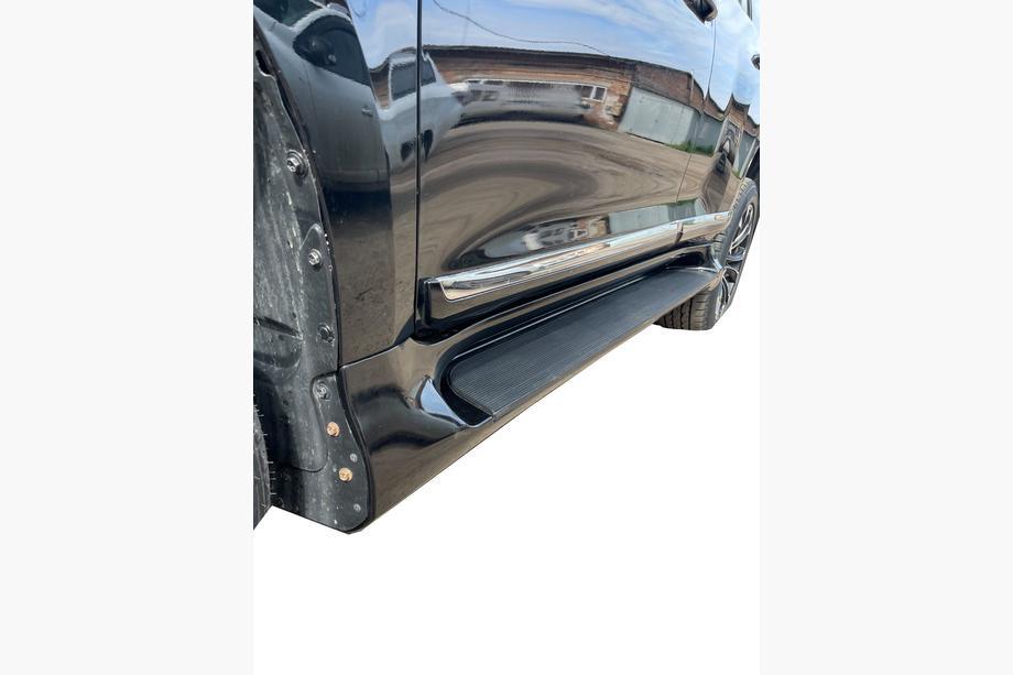 Lexus GX460 2009–2023 Sivuporrast (2 kpl, alumiini) Musta (harmaa askelpinta) Kuva 7