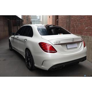 Takadiffuusori pakoputkenpäillä (C63-design 2014-2018) kuva 1