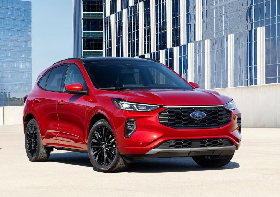 Ford Escape -crossoverin koeajo: vuoden 2023 facelift