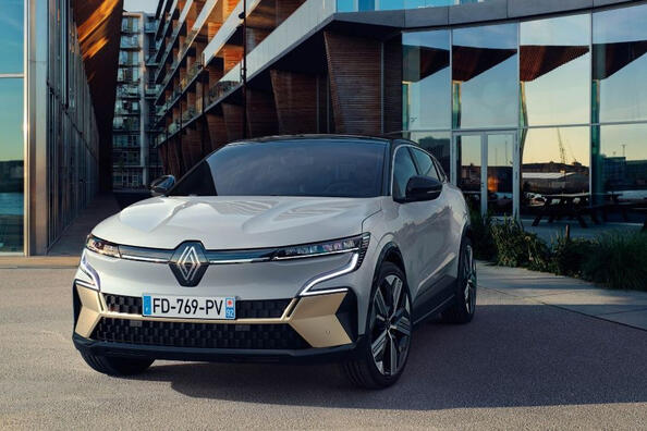 Renault Megane E-Tech Electric -hatchbackin koeajo