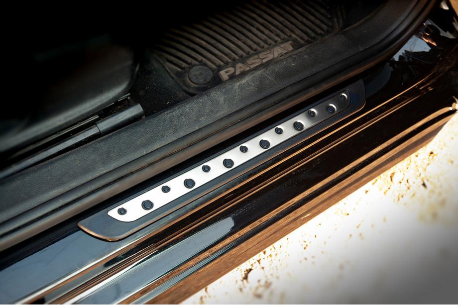 Volkswagen Passat B7 2012–2015 Kynnyslistat (Dotline, 4 kpl, ruostumaton teräs) Image