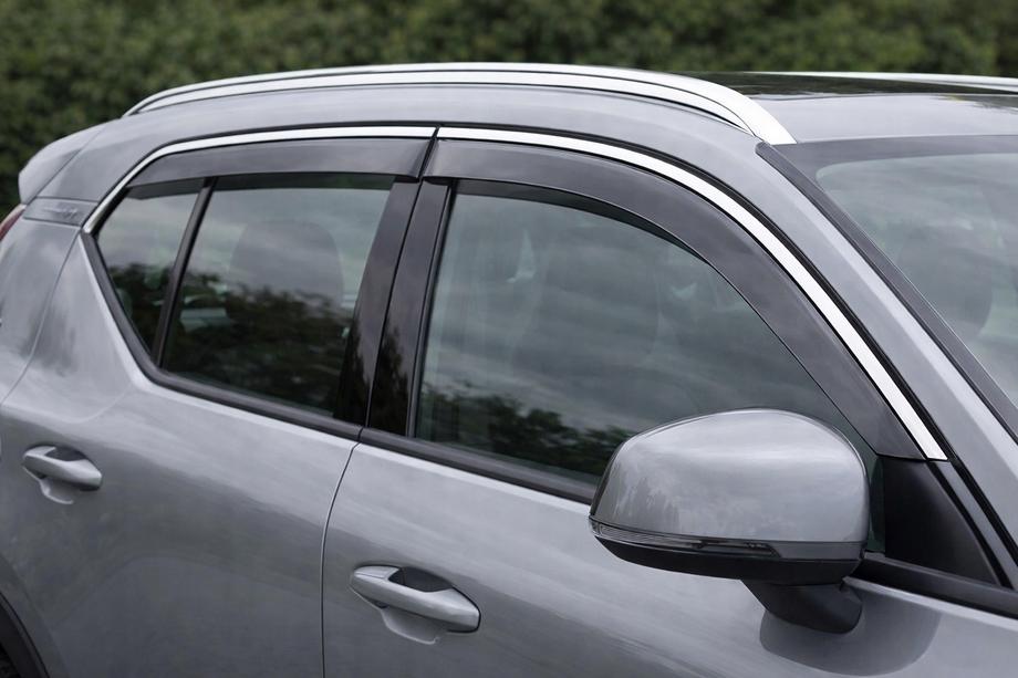 Volvo XC40 2018– Ikkunatuuliohjaimet kromilistalla Niken Luxury (4 kpl) Image