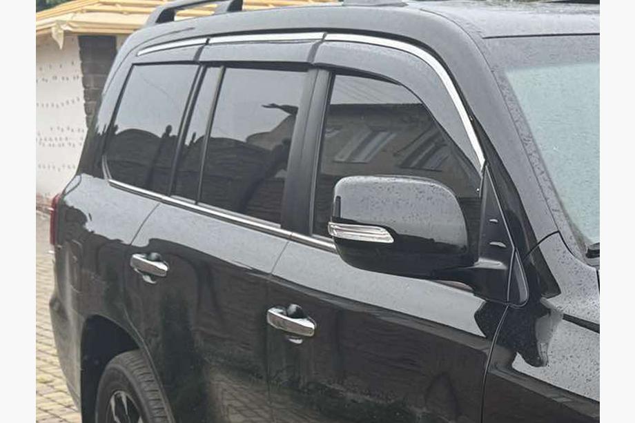 Lexus LX570/450d 2008–2022 Ikkunatuuliohjaimet kromilistalla Niken Luxury (2008-2015, 6 kpl) Image