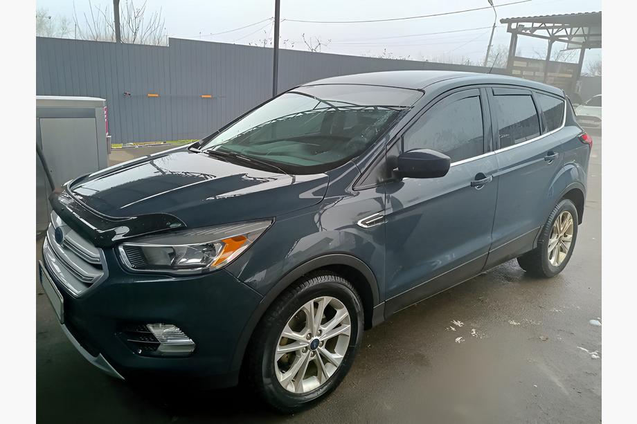 Ford Kuga/Escape 2013–2019 Ikkunatuuliohjaimet, uramalli Niken Luxury (4 kpl) Image