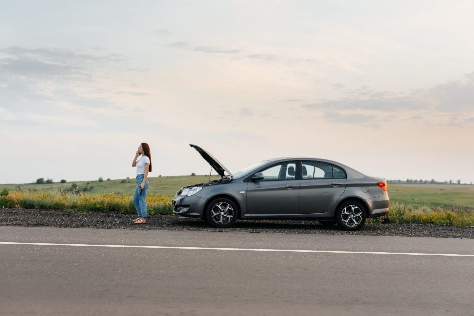 Mitä tehdä, jos auto sammuu kesken matkan?