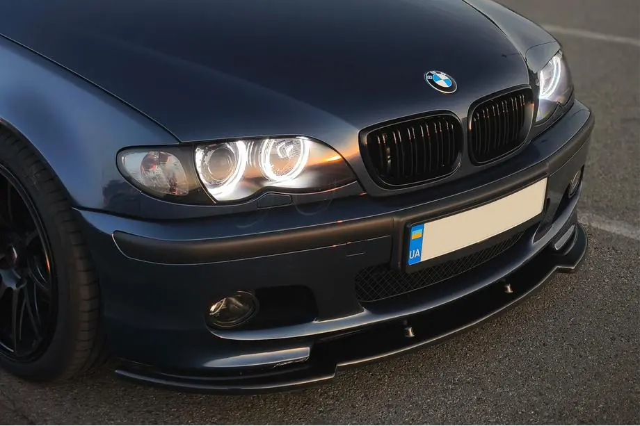 BMW 3-sarja E46 1998–2006 DPT V-1 etulippa (M Sport -malleihin, kiiltävä musta) Kuva 1