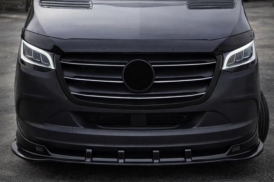 Mercedes Sprinter W907/W910 2018– DPT etupuskurin lip-spoileri (kiiltävä musta) Image
