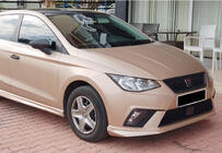 Seat Ibiza 2010–2017 DPT V-3 etulippa (kiiltomusta) kuva 2