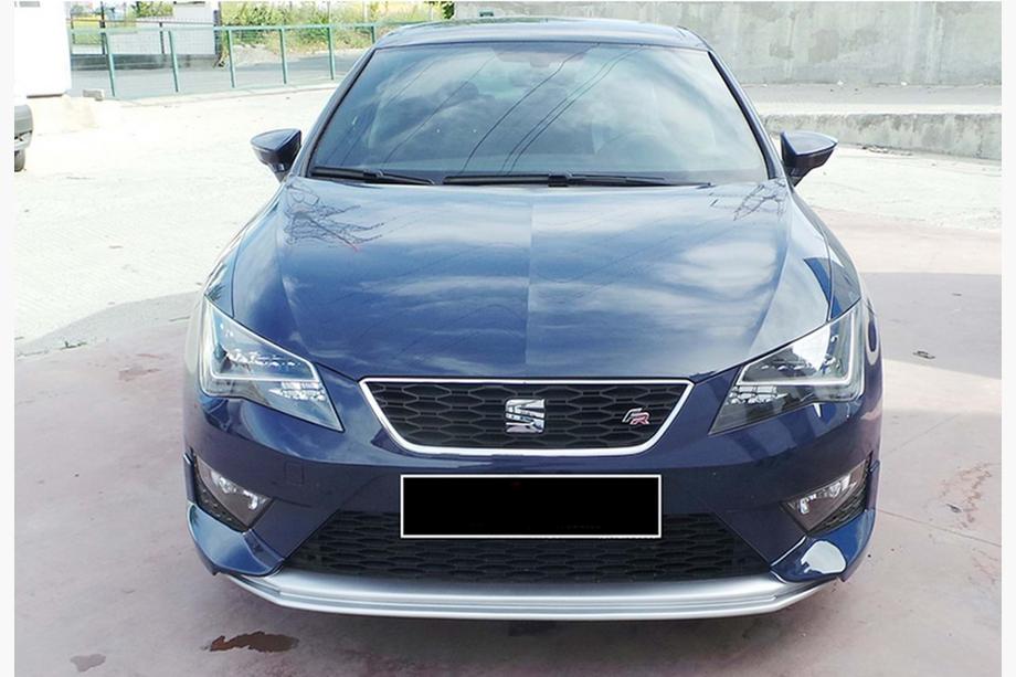 Seat Leon 2013–2020 Etupuskurin lip spoilere DPT V-2 (2013-2016, kiiltävä musta) Image