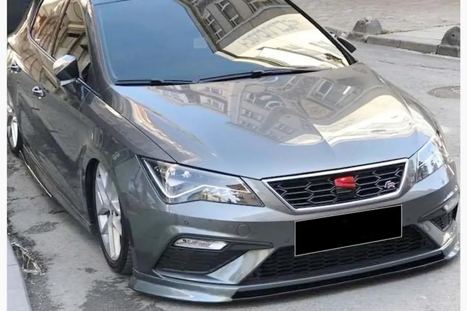 Seat Leon 2013–2020 DPT V-2 etupuskurin lip-spoileri (2017-2020, musta kiiltävä) Image