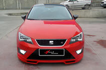 Seat Leon 2013–2020 Etulippa DPT V-4 (2013-2016, kiiltävä musta) kuva 1