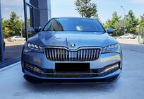Skoda Superb 2015–2024 Etupuskurin lipa DPT V-3 (2015-2020, kiiltävä musta) kuva 5