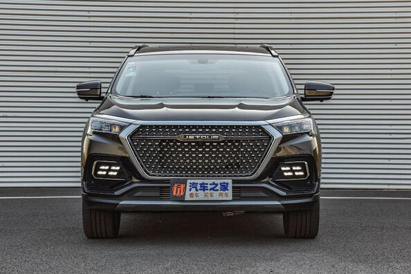 Jetour X95 -katsaus: teknologiaa ja mukavuutta samassa autossa
