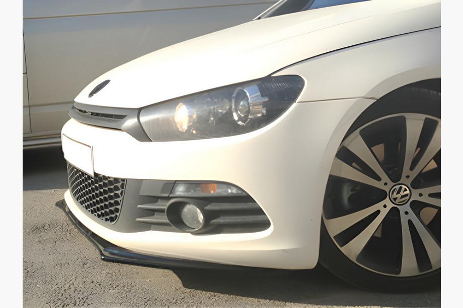Volkswagen Scirocco 2008–2017 Etupuskurin lippa DPT (2008-2017, kiiltävän musta) Kuva 1