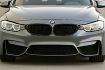 BMW 3-sarja F30/F31 2012–2019 Munuaissäleiköt M-Look (kiiltävän musta) kuva 1
