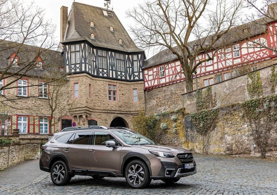 Subaru Outback -koeajo: luotettava ja monipuolinen crossover kaikille teille