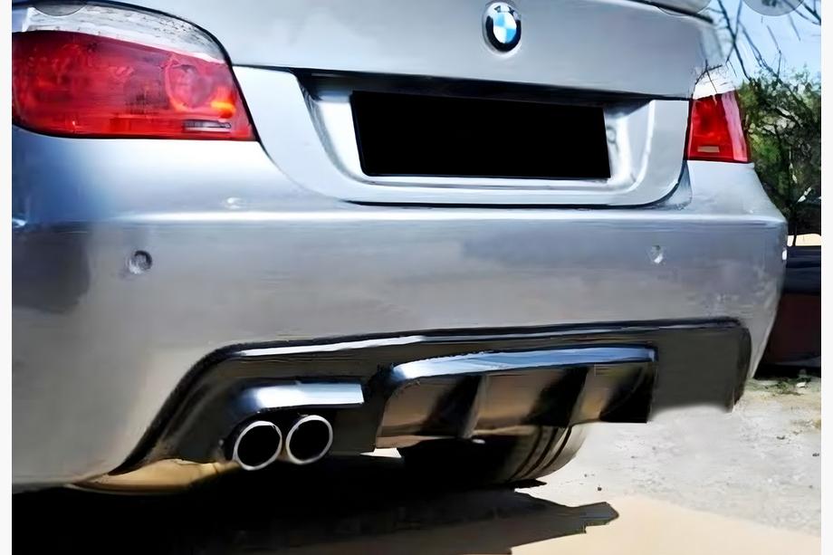 BMW 5-sarja E60/E61 2003–2010 Takadiffuusori DPT V-1 (M-Sport, kiiltävä musta) Image