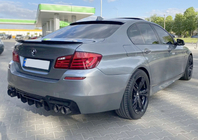 BMW 5-sarja F10/F11 2010–2016 Taka-diffuusori CS-Style DPT (M5:lle, kiiltävä musta, tyhjiömuovattu) kuva 3