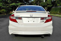 Honda Civic Sedan IX 2011–2016 Takadiffuusori DPT (maalattava) kuva 1