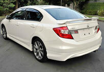Honda Civic Sedan IX 2011–2016 Takadiffuusori DPT (maalattava) kuva 3