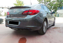 Opel Astra J 2009–2015 Takadiffuusori DPT V-2 (SD, kiiltävä musta) kuva 2